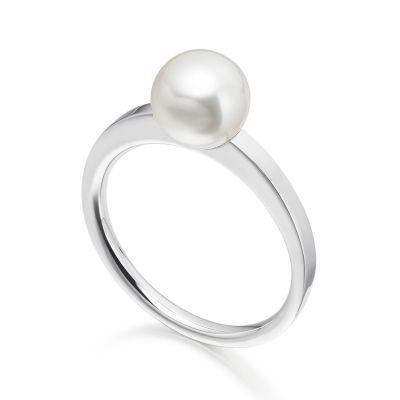 Classic Akoya Pearl Ring in White Gold