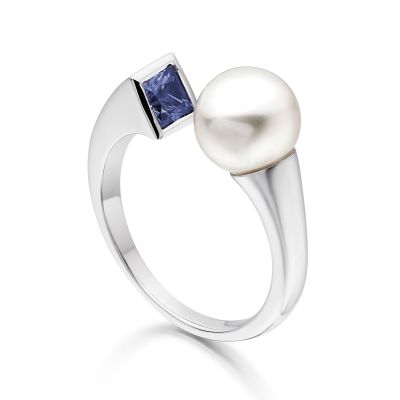 Midnight Eclipse Akoya Pearl Ring in White Gold