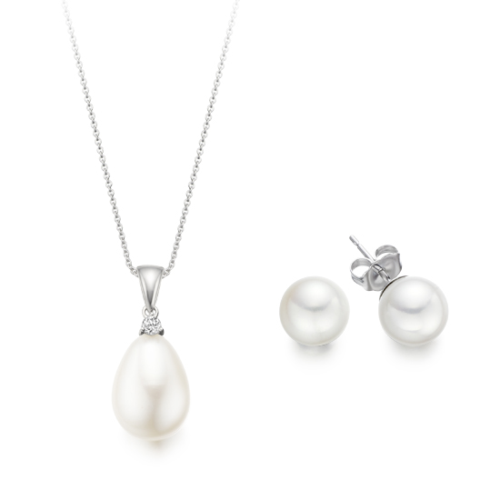 Pearl and Diamond Pendant Set
